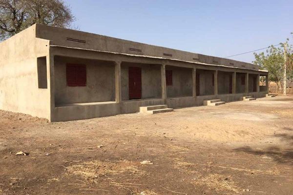 CONSTRUCTION D’UNE ÉCOLE À THIÈS